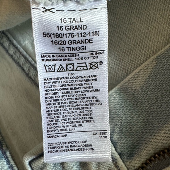 Soft Denim Pencil Skirt with belt from Gap. - Picture 10 of 15